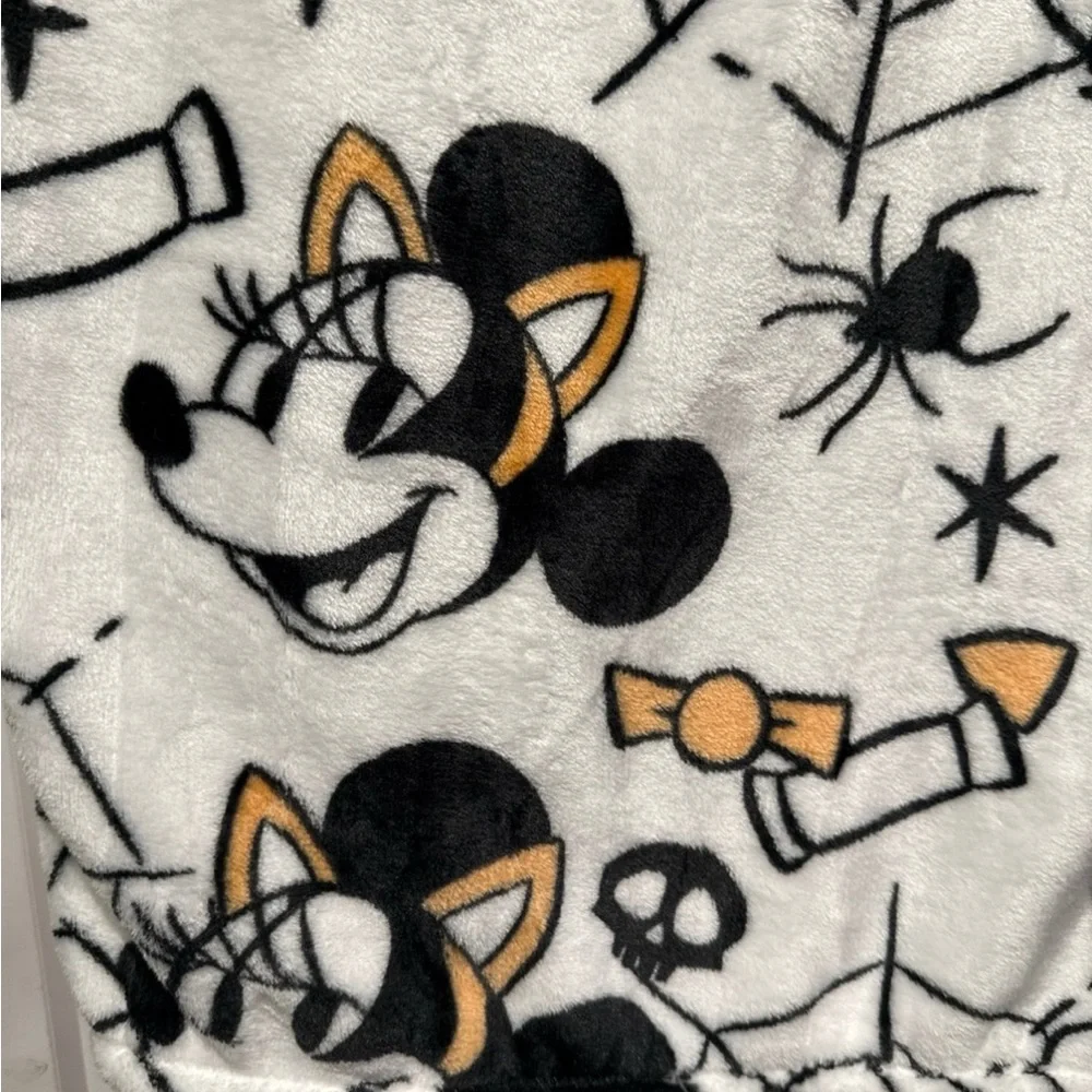 Disney Halloween Mickey and Minnie Mouse Pumpkin Throw Blanket Spider Skull